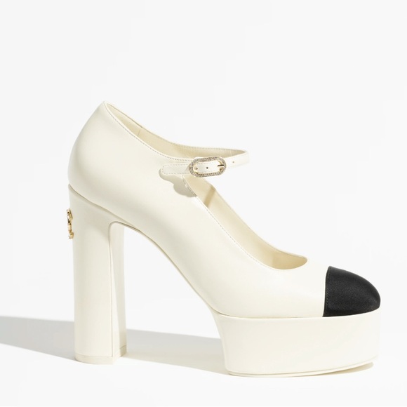 Aria Black and Cream Platform Heels - Picture 1 of 6